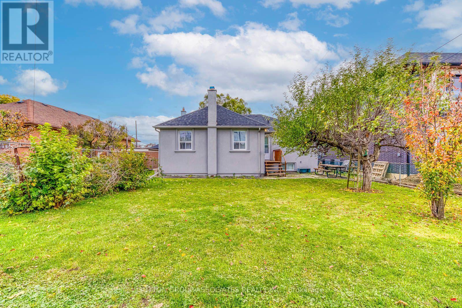 136 Anthony Road, Toronto (downsview-roding-cfb), Ontario