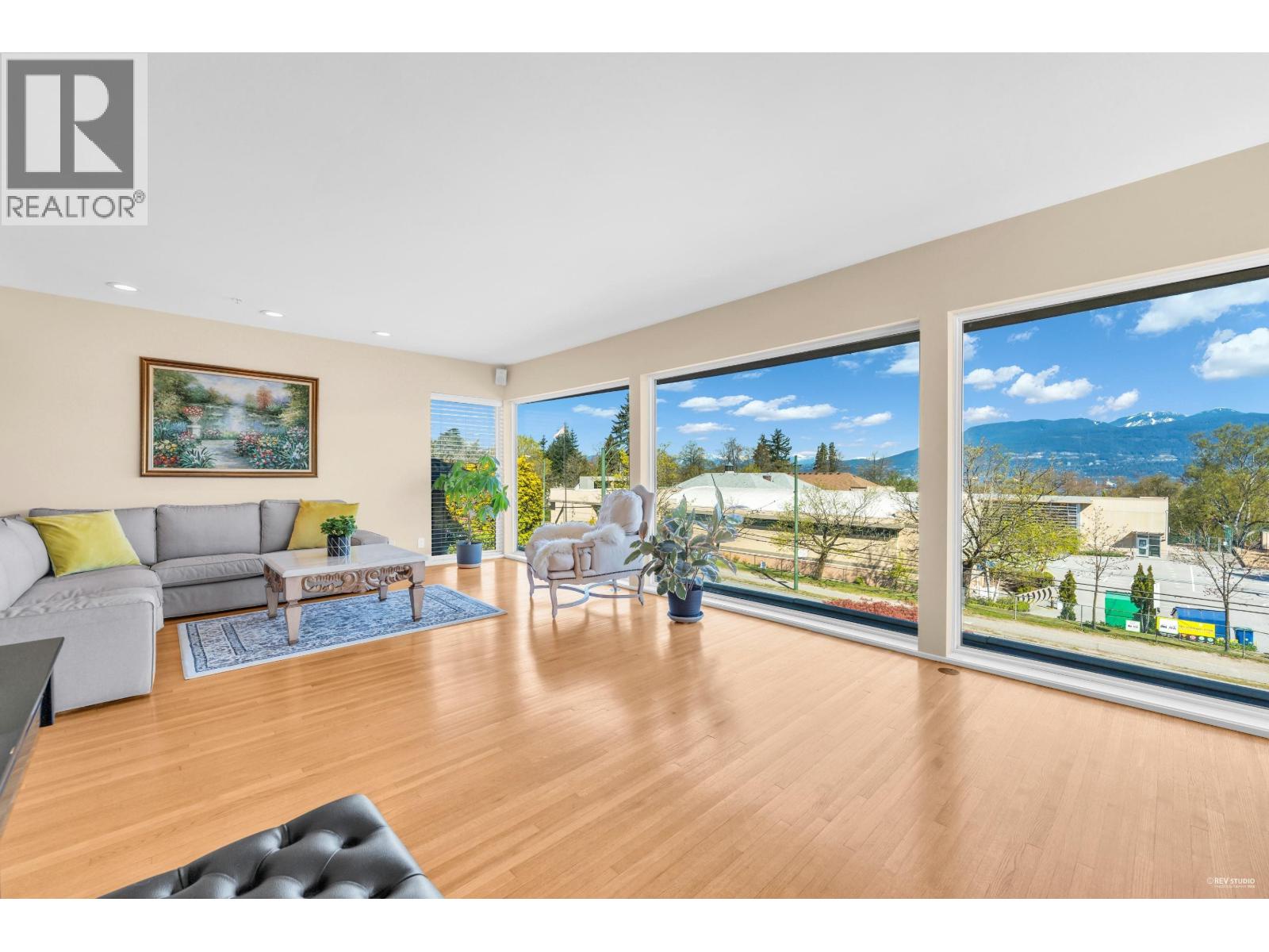 4060 W 10th Avenue, Vancouver, British Columbia