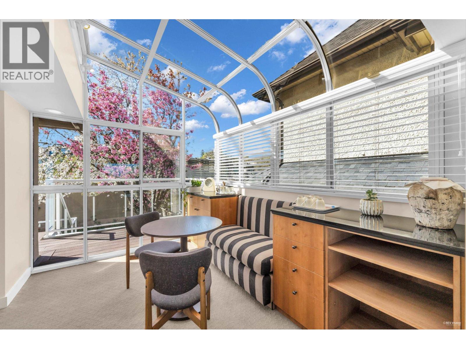 4060 W 10th Avenue, Vancouver, British Columbia