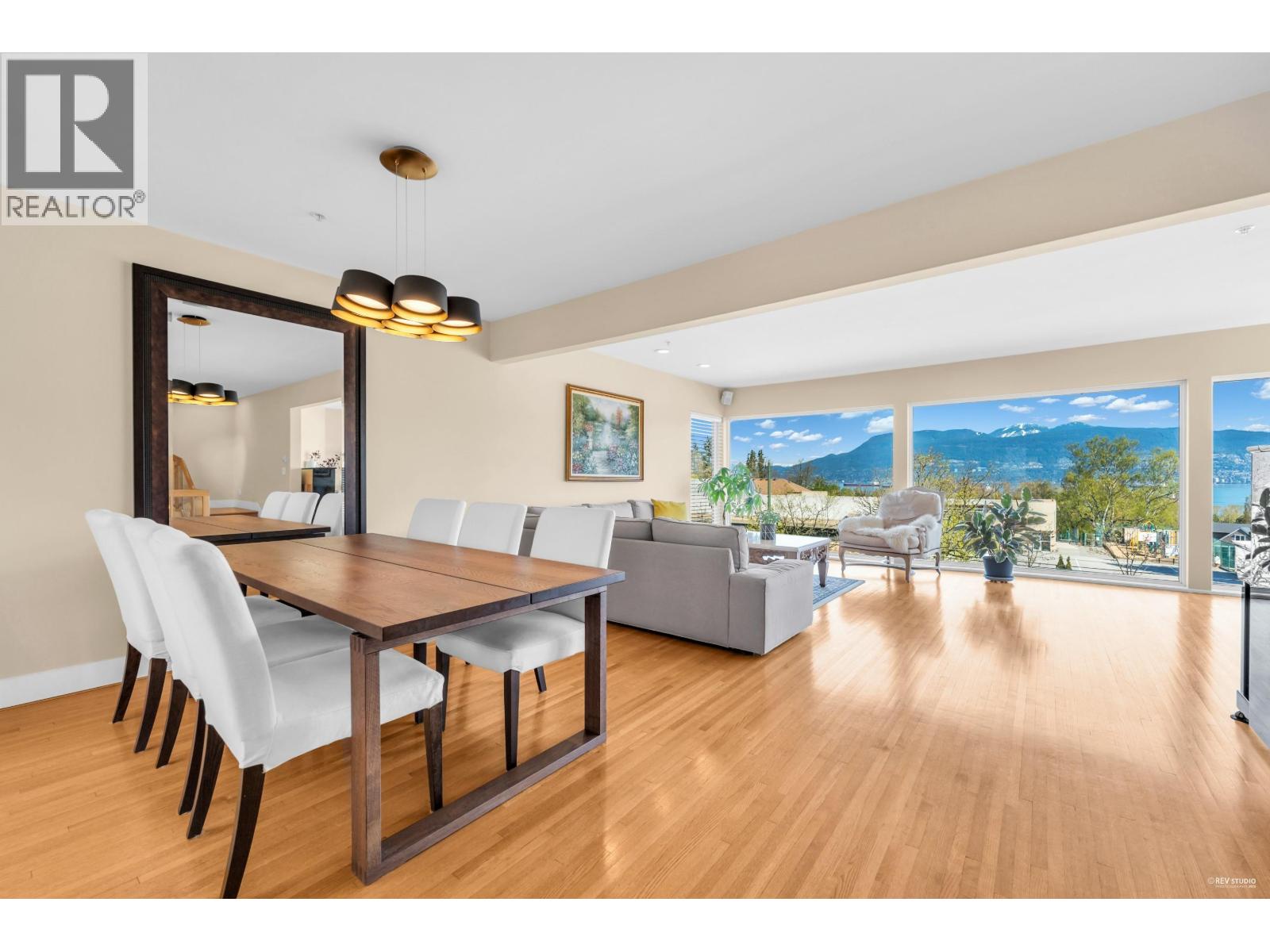 4060 W 10th Avenue, Vancouver, British Columbia