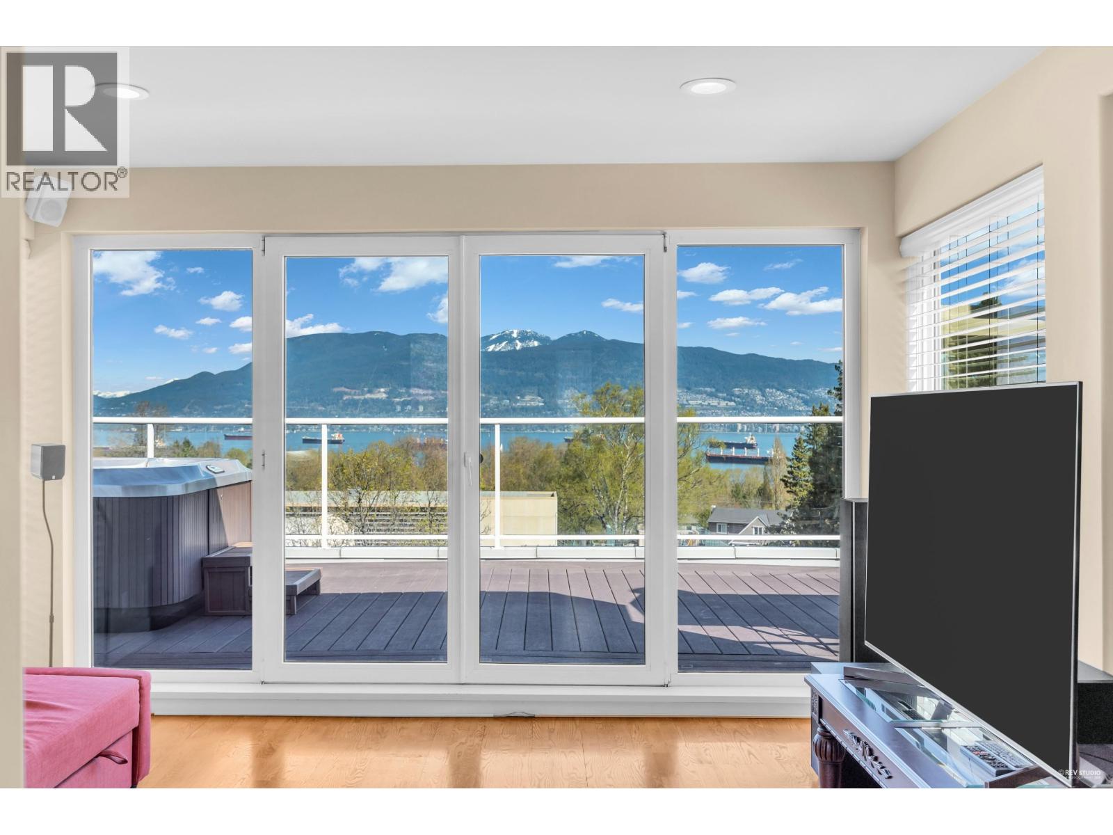 4060 W 10th Avenue, Vancouver, British Columbia