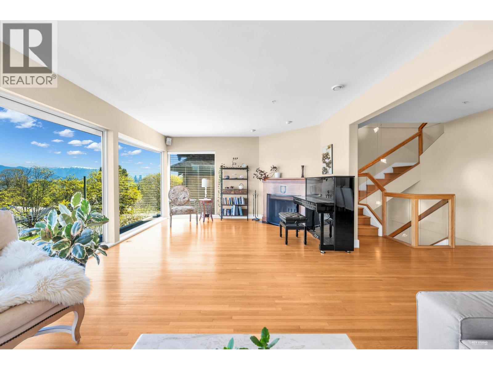 4060 W 10th Avenue, Vancouver, British Columbia