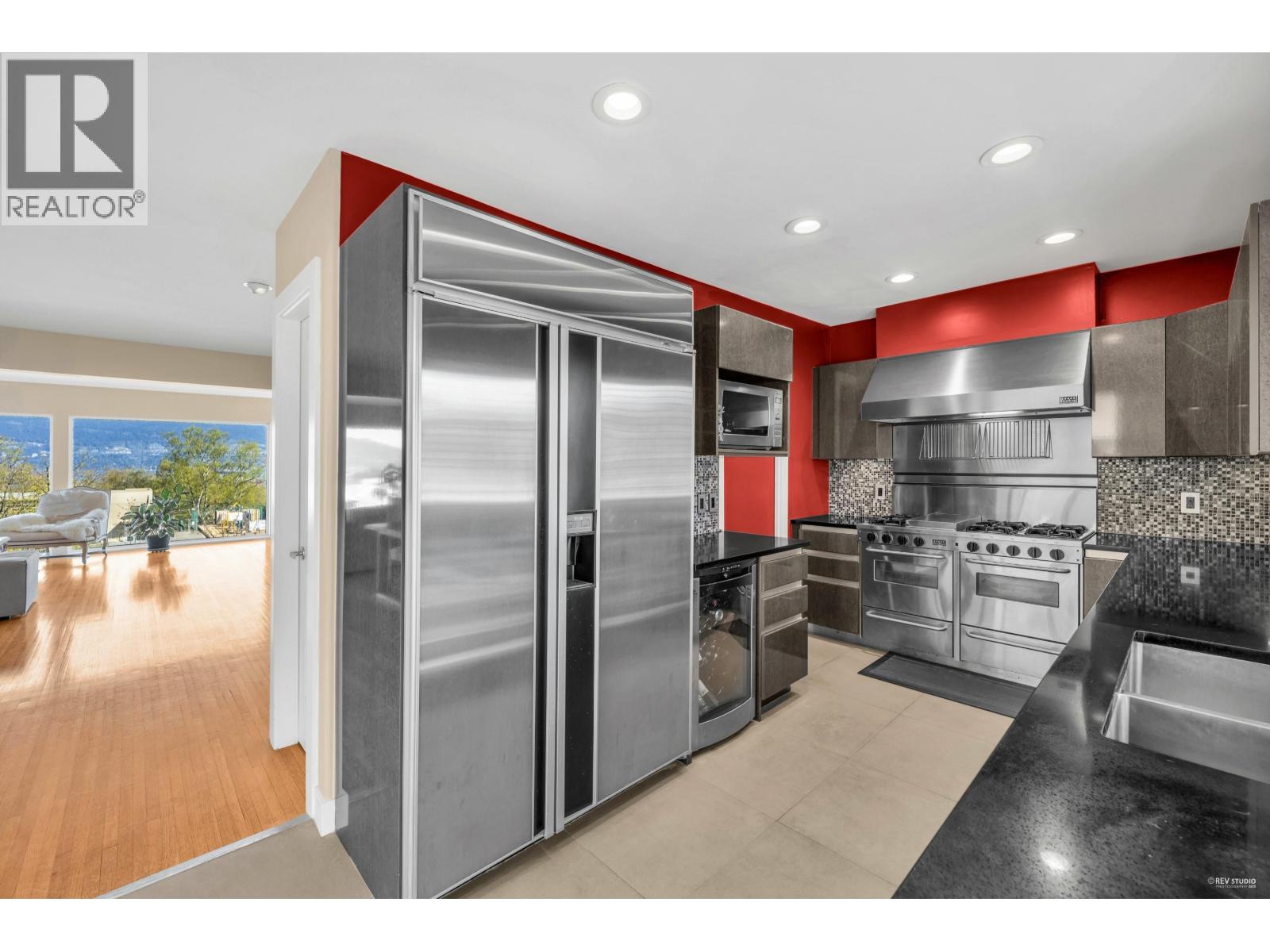 4060 W 10th Avenue, Vancouver, British Columbia