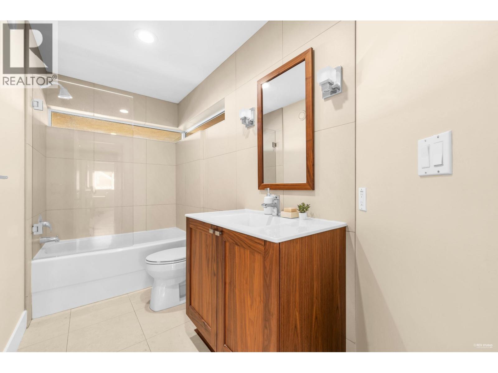 4060 W 10th Avenue, Vancouver, British Columbia