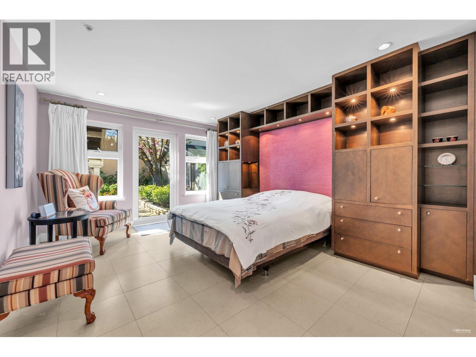 4060 W 10th Avenue, Vancouver, British Columbia