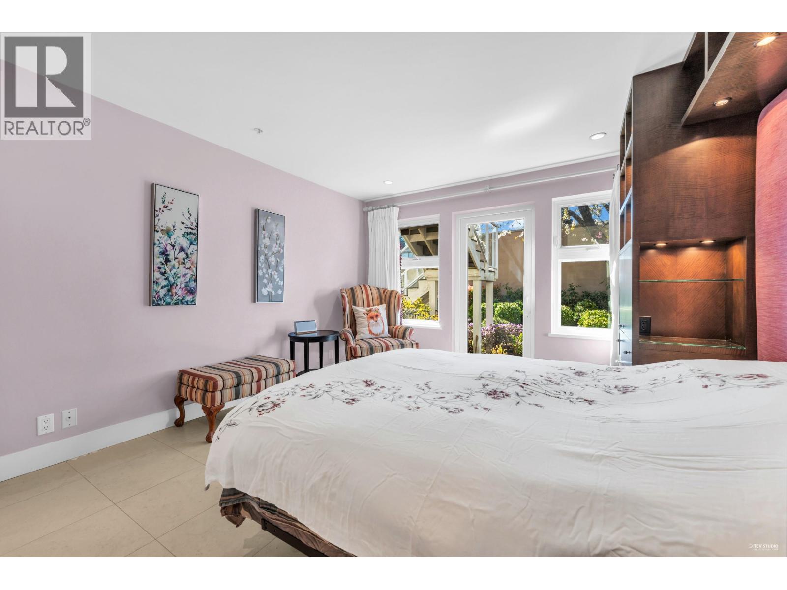 4060 W 10th Avenue, Vancouver, British Columbia