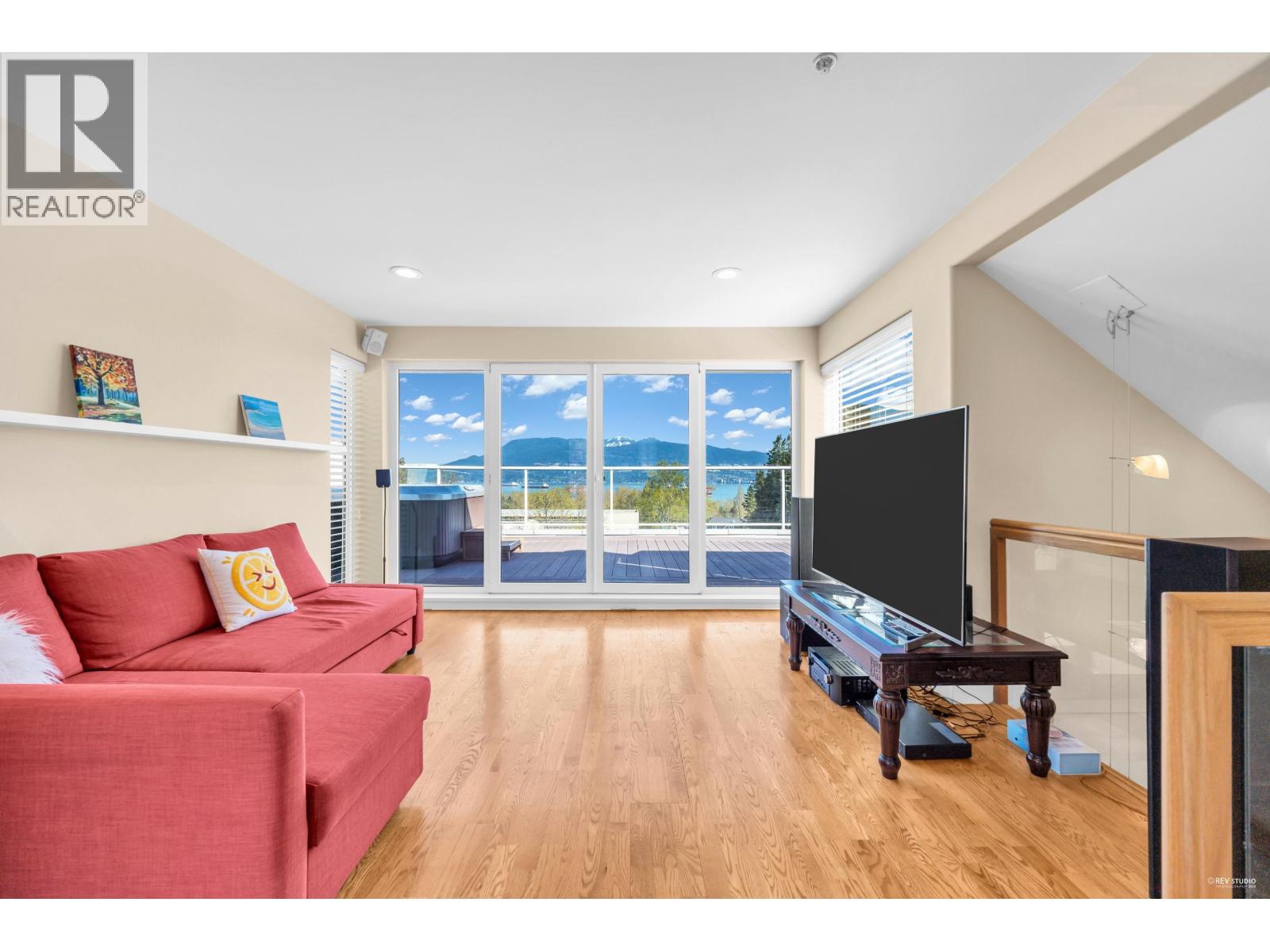 4060 W 10th Avenue, Vancouver, British Columbia