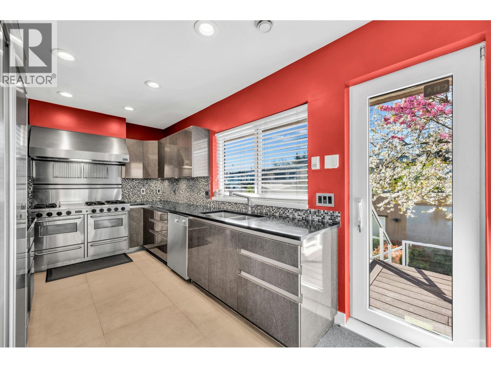 4060 W 10th Avenue, Vancouver, British Columbia