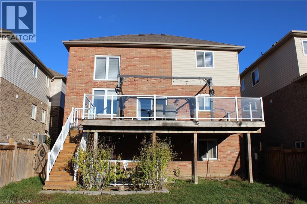 561 Thomas Slee Drive, Kitchener, Ontario