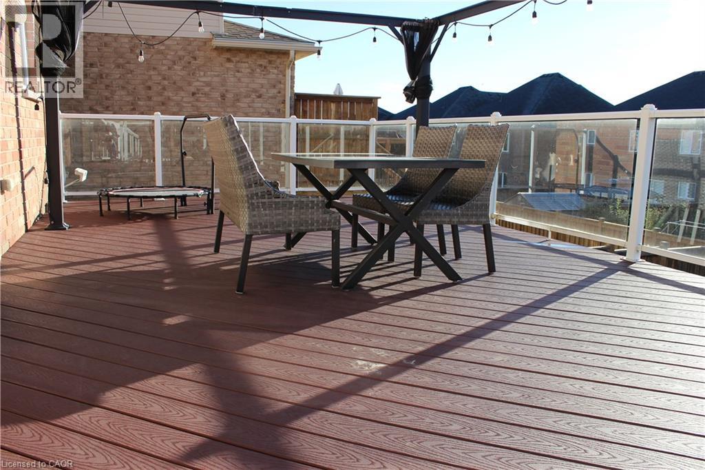 561 Thomas Slee Drive, Kitchener, Ontario