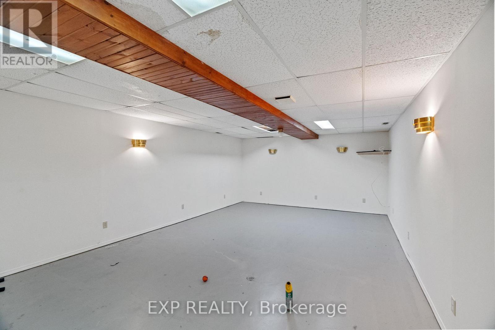 195 Main Street, Lucan Biddulph (lucan), Ontario