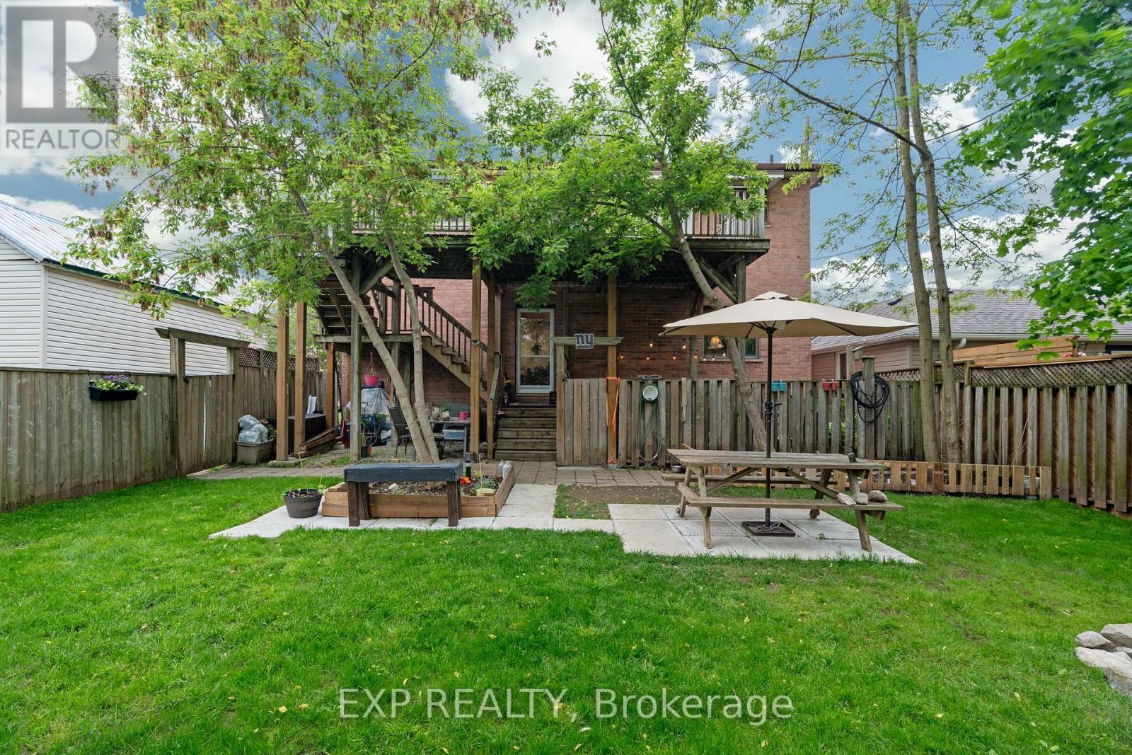 195 Main Street, Lucan Biddulph (lucan), Ontario