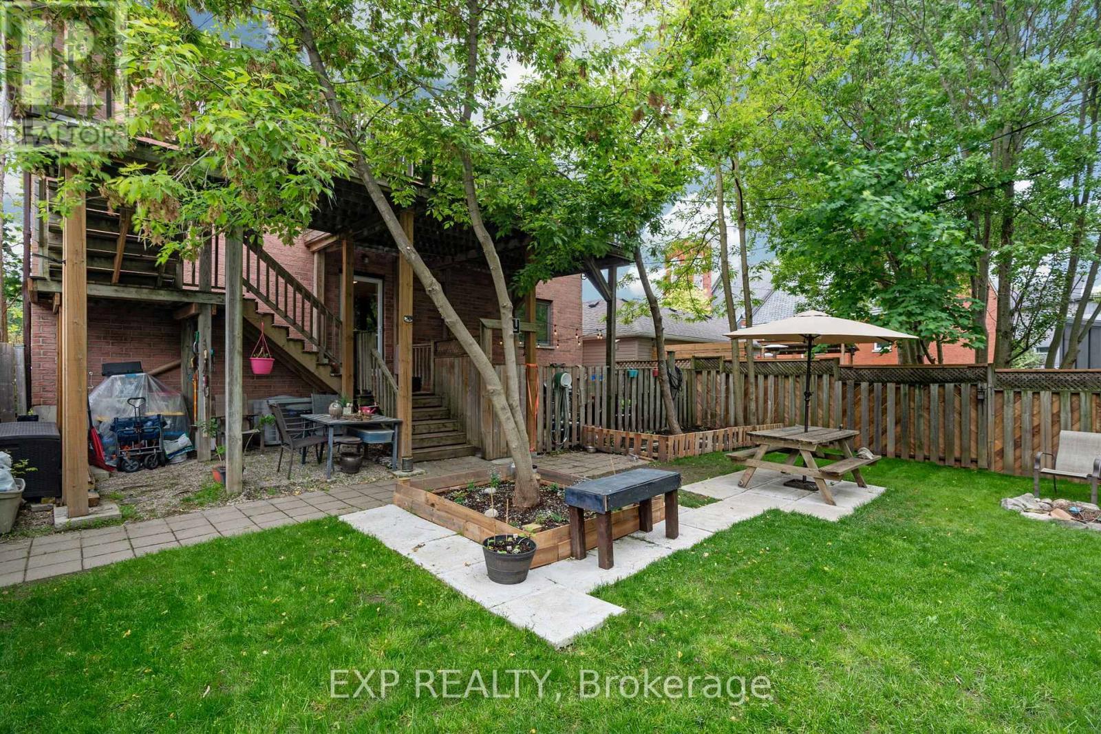 195 Main Street, Lucan Biddulph (lucan), Ontario