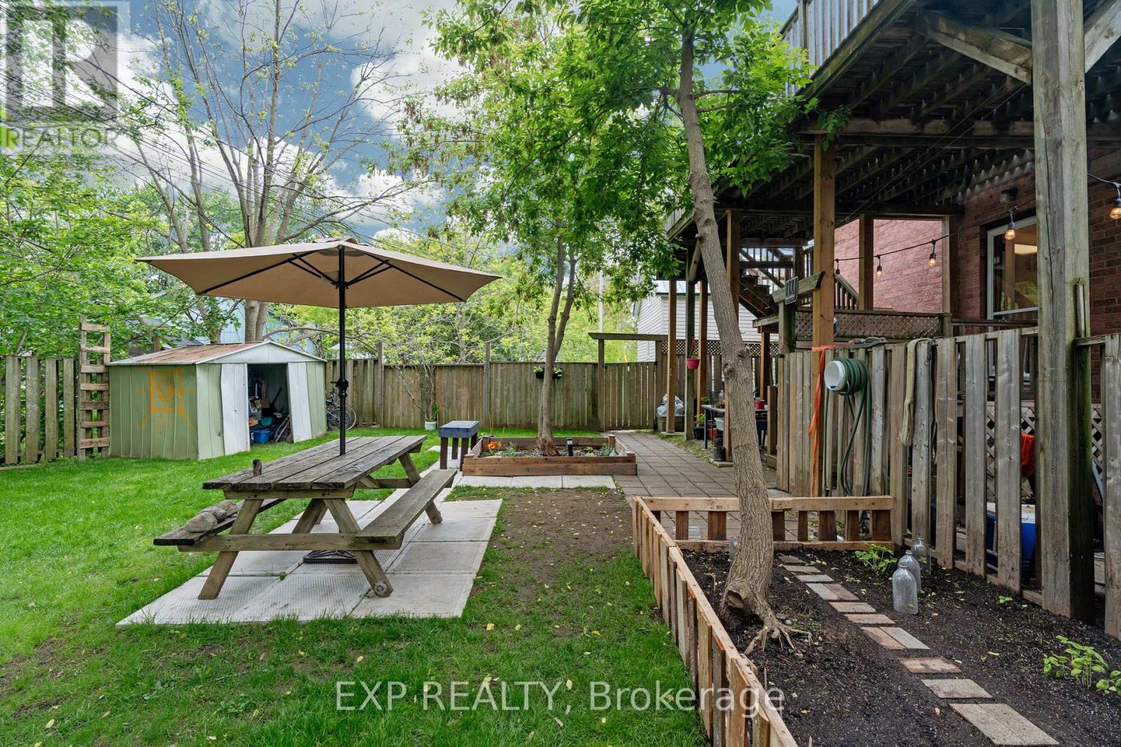 195 Main Street, Lucan Biddulph (lucan), Ontario