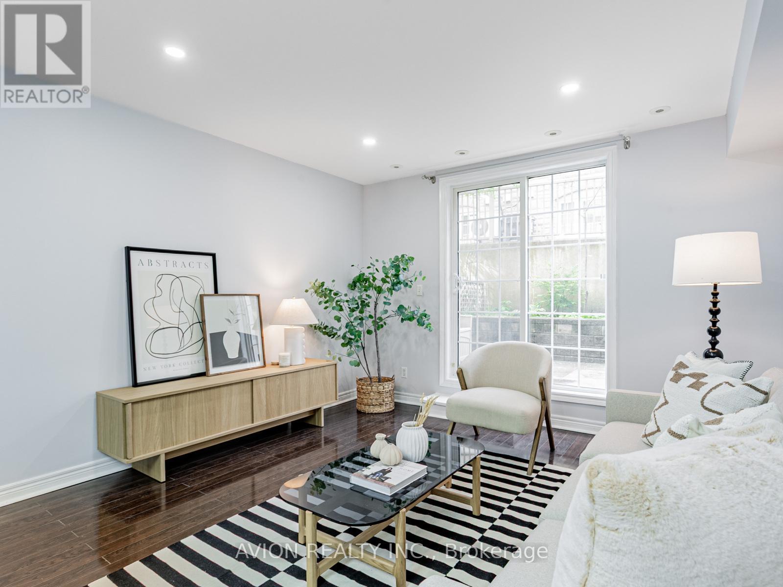 11 - 45 Cedarcroft Boulevard, Toronto (westminster-branson), Ontario