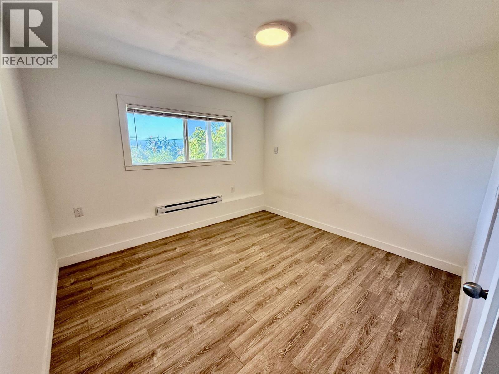 6472 Jasper Road, Sechelt, British Columbia