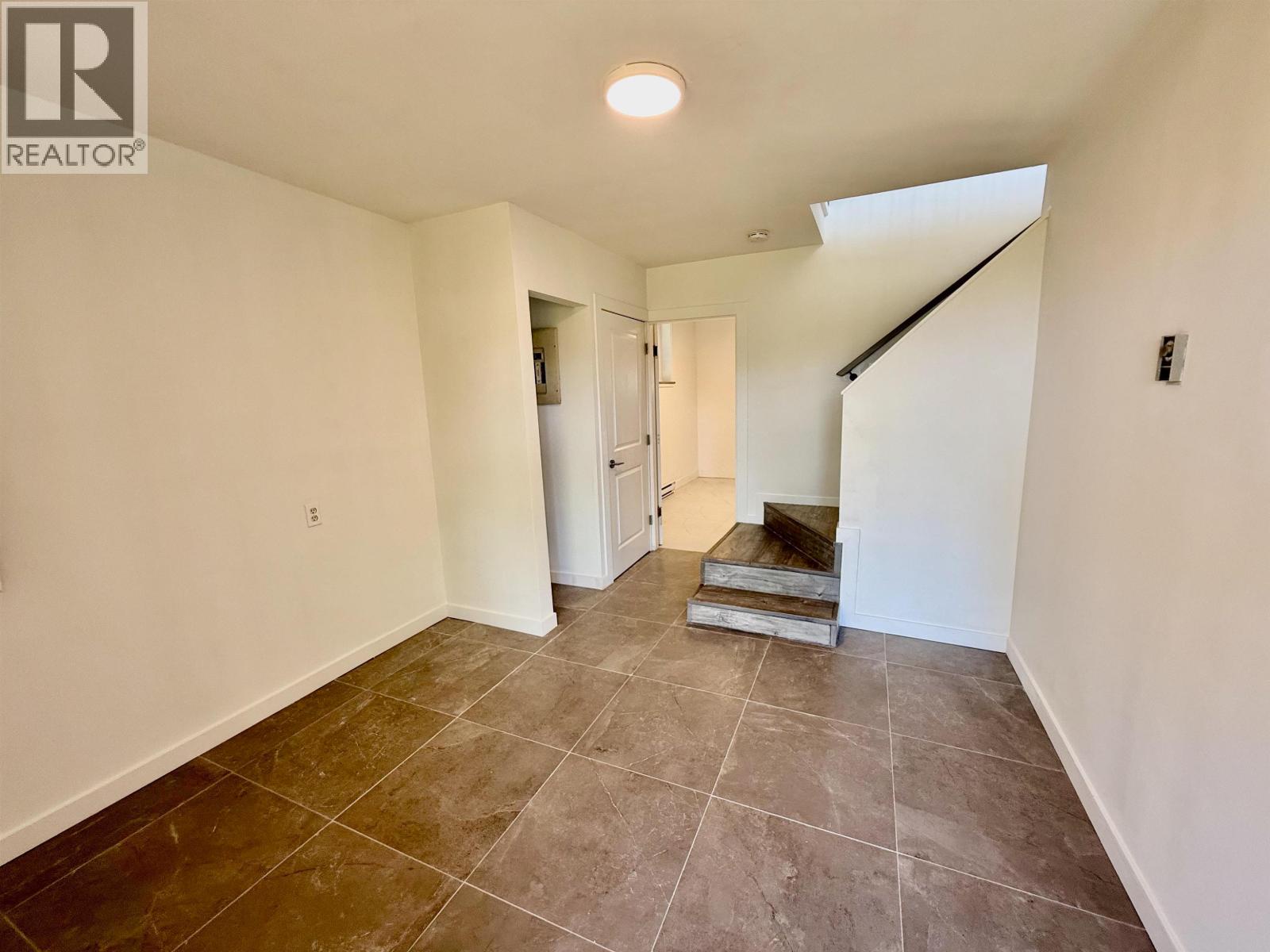 6472 Jasper Road, Sechelt, British Columbia