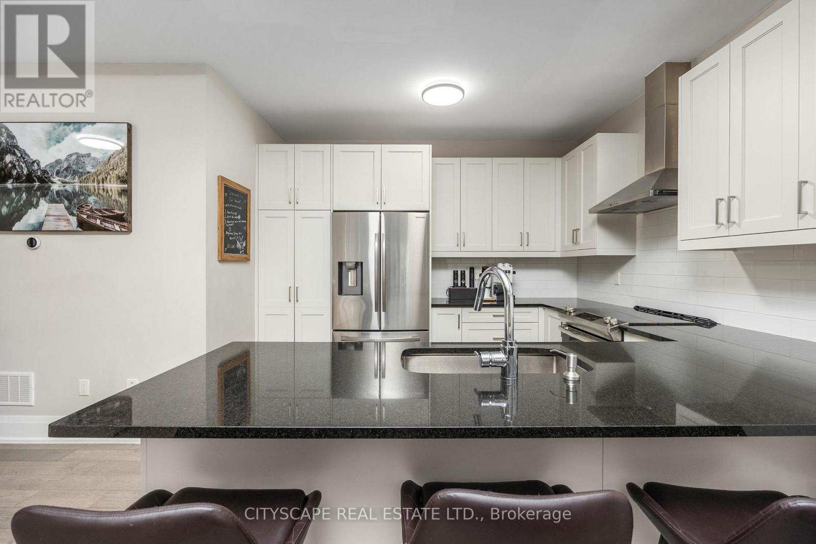 74 Old Bloomington Road, Aurora (aurora Estates), Ontario