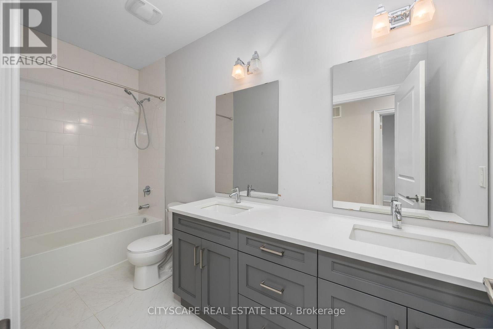 74 Old Bloomington Road, Aurora (aurora Estates), Ontario