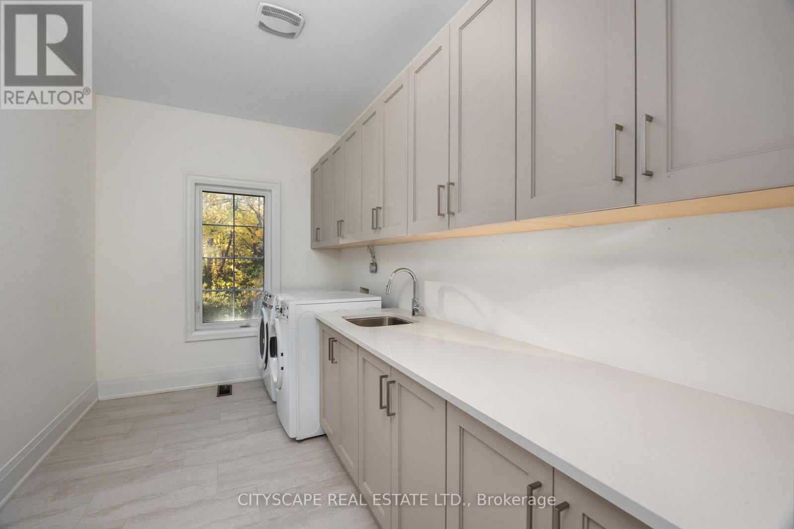 74 Old Bloomington Road, Aurora (aurora Estates), Ontario