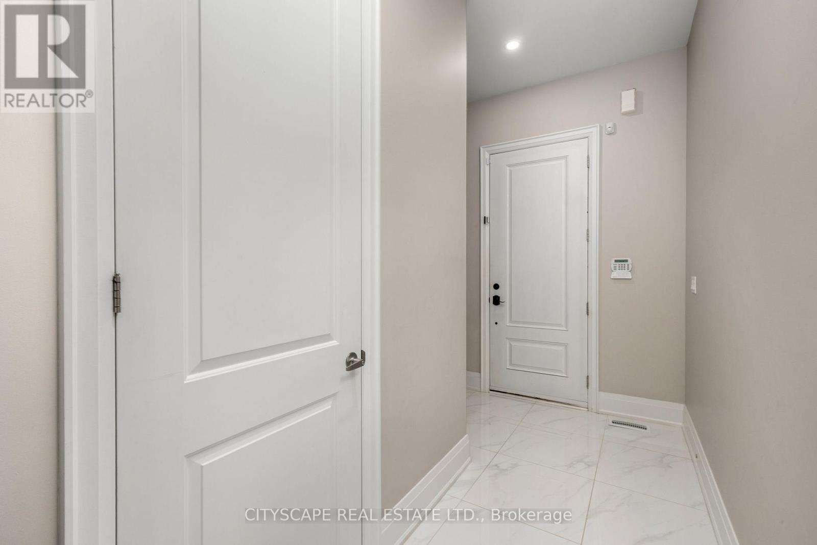 74 Old Bloomington Road, Aurora (aurora Estates), Ontario