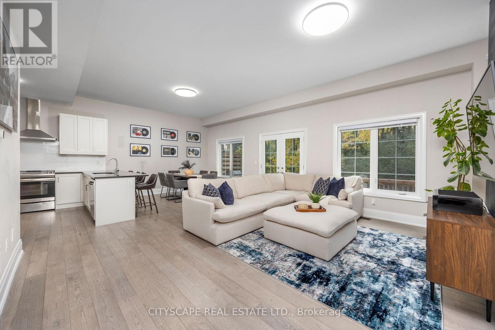 74 Old Bloomington Road, Aurora (aurora Estates), Ontario