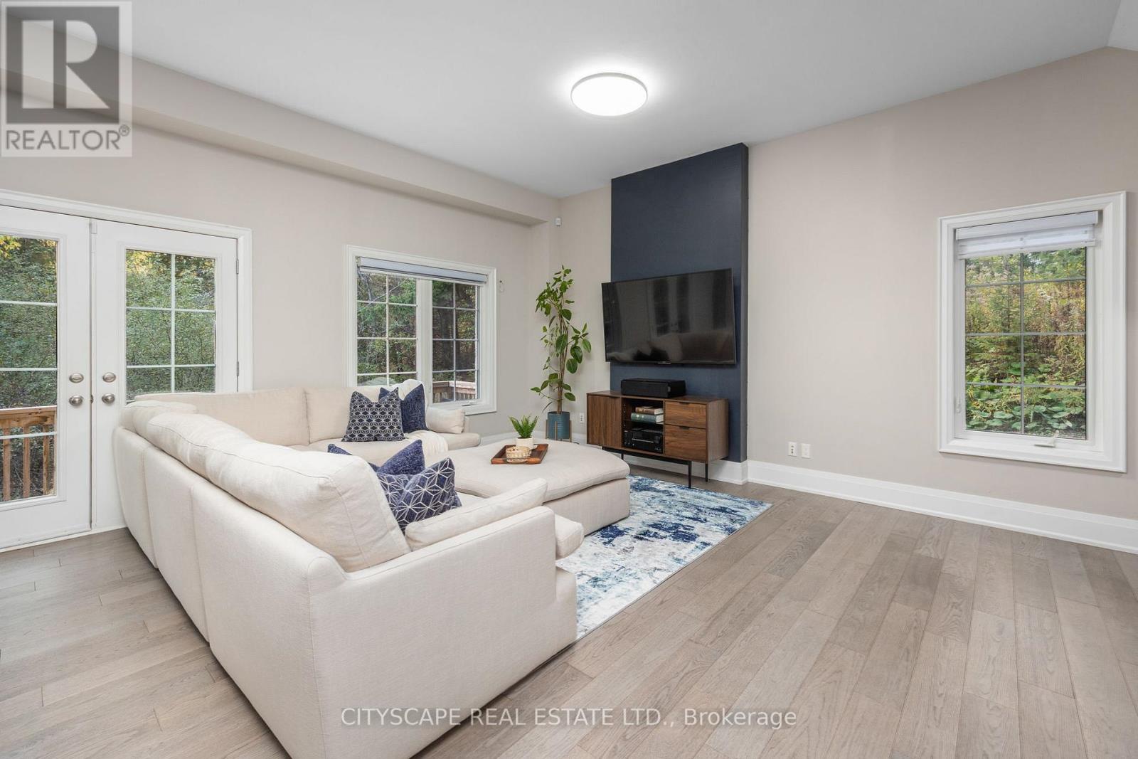 74 Old Bloomington Road, Aurora (aurora Estates), Ontario