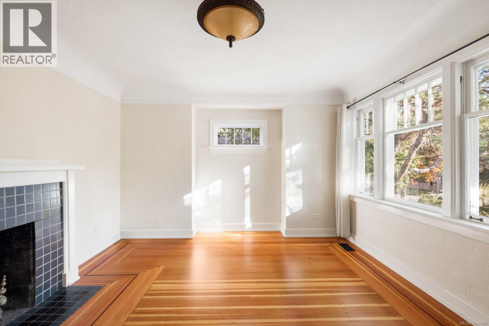 2168 Bartlett Ave, Oak Bay, British Columbia