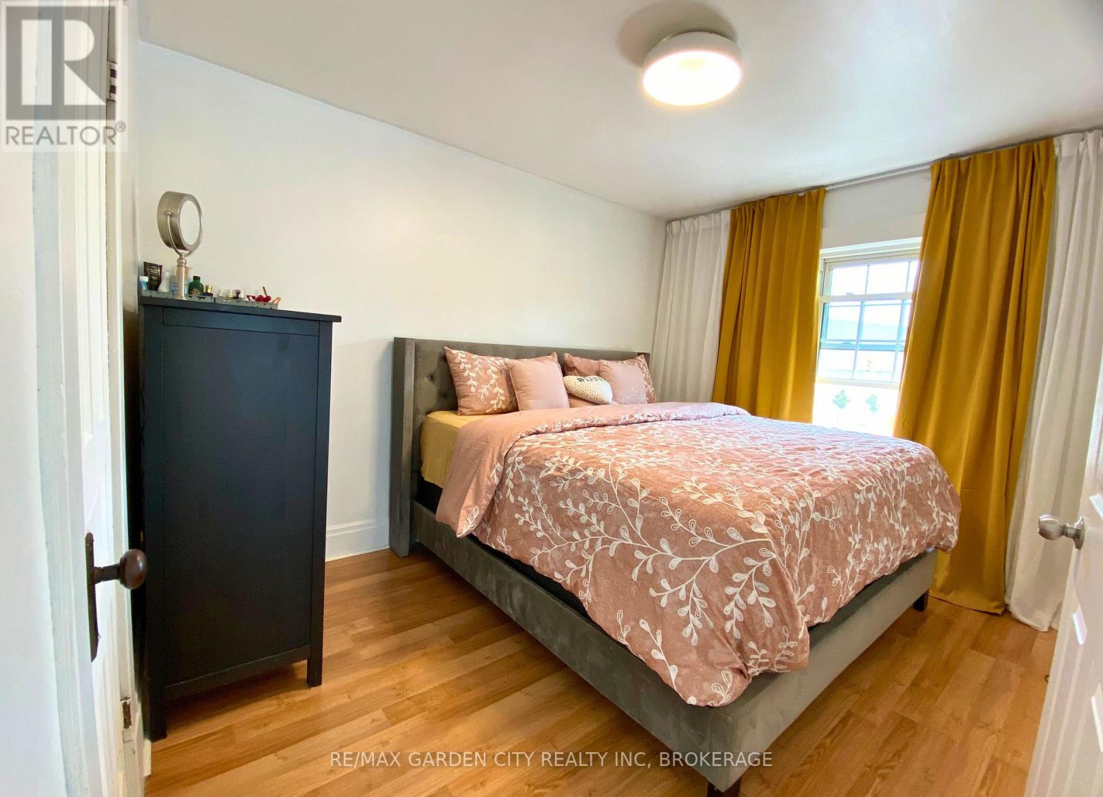 243 Geneva Street, St. Catharines (downtown), Ontario