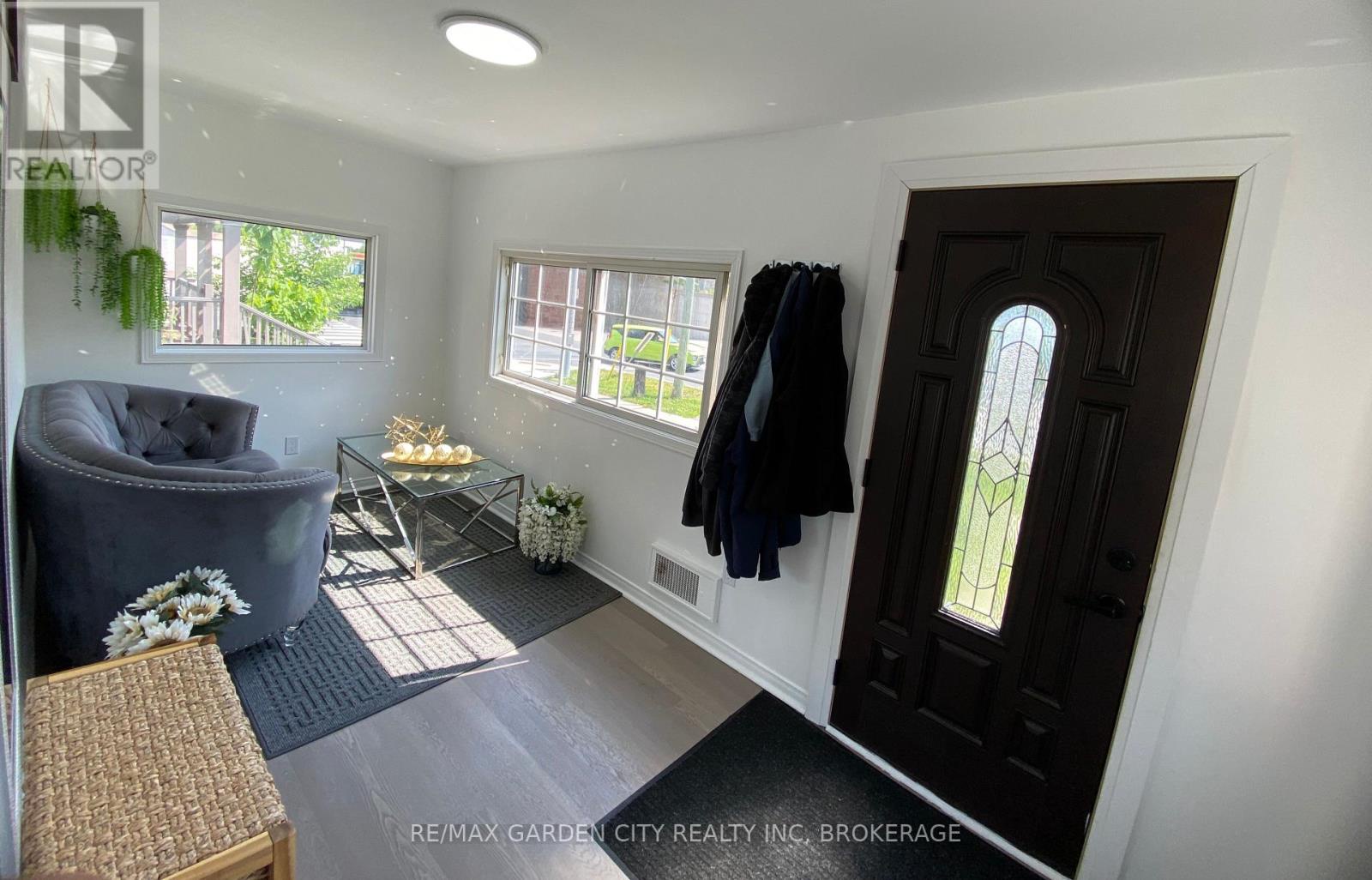 243 Geneva Street, St. Catharines (downtown), Ontario