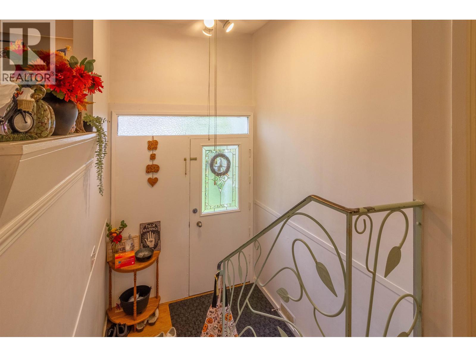 406 Schoolhouse Street, Coquitlam, British Columbia