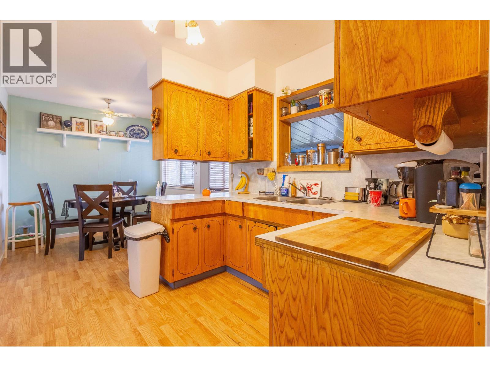 406 Schoolhouse Street, Coquitlam, British Columbia