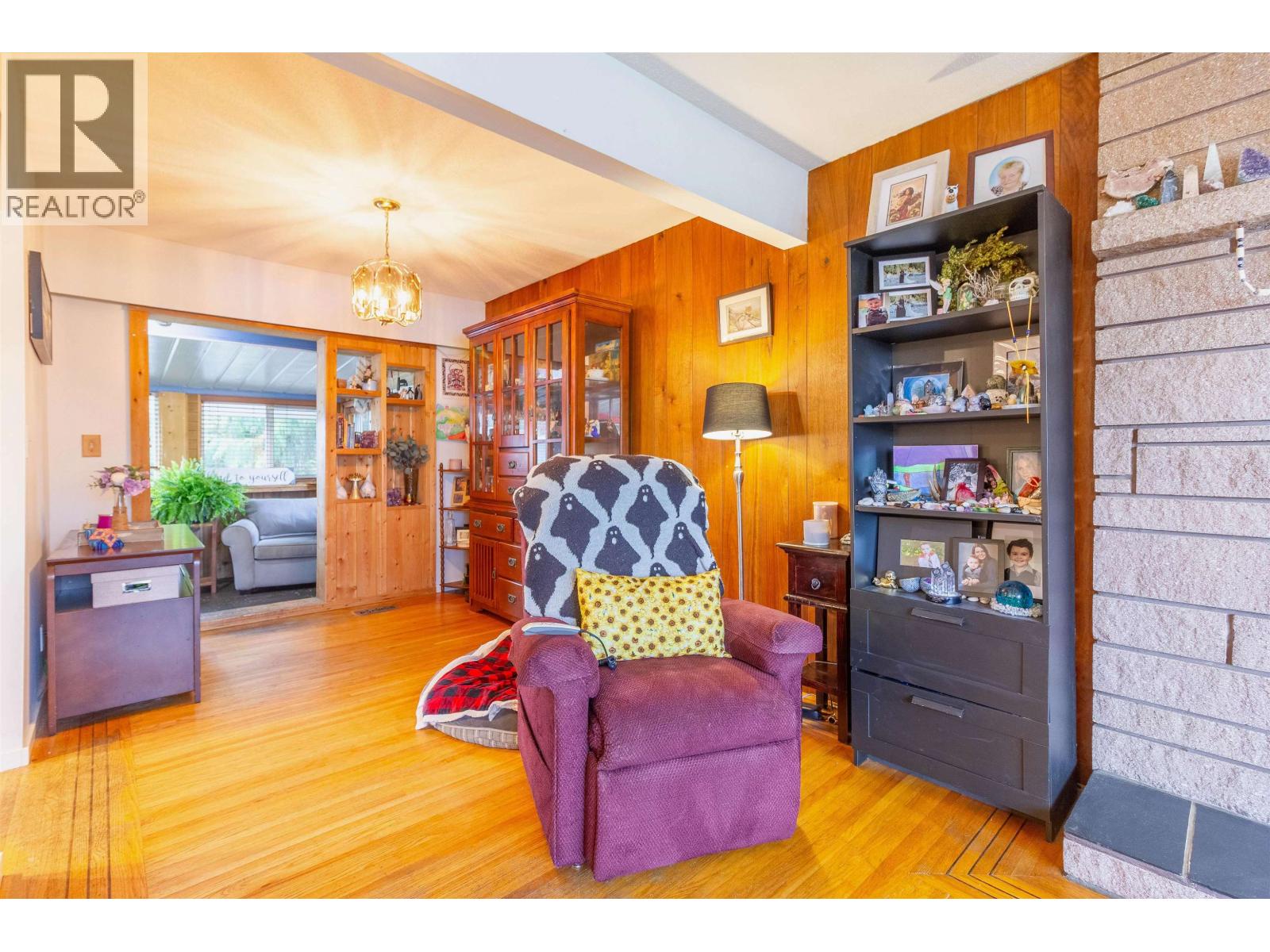 406 Schoolhouse Street, Coquitlam, British Columbia