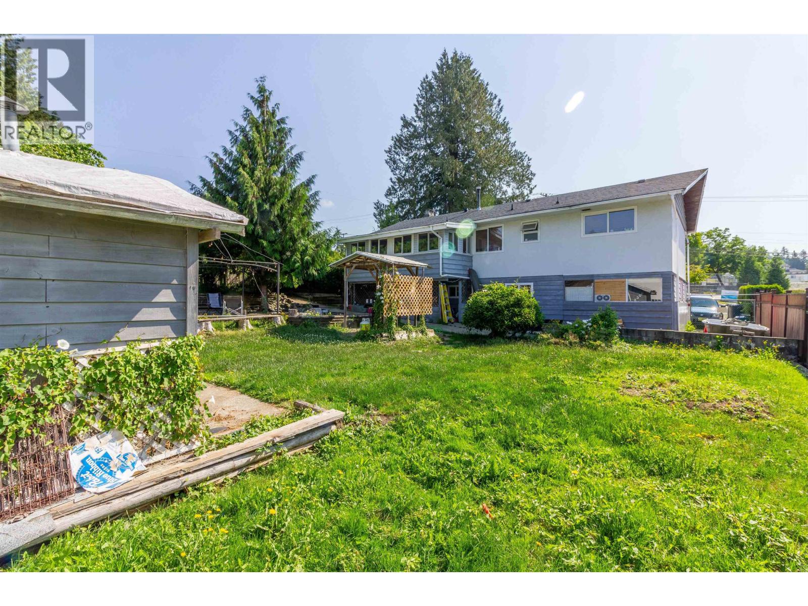406 Schoolhouse Street, Coquitlam, British Columbia