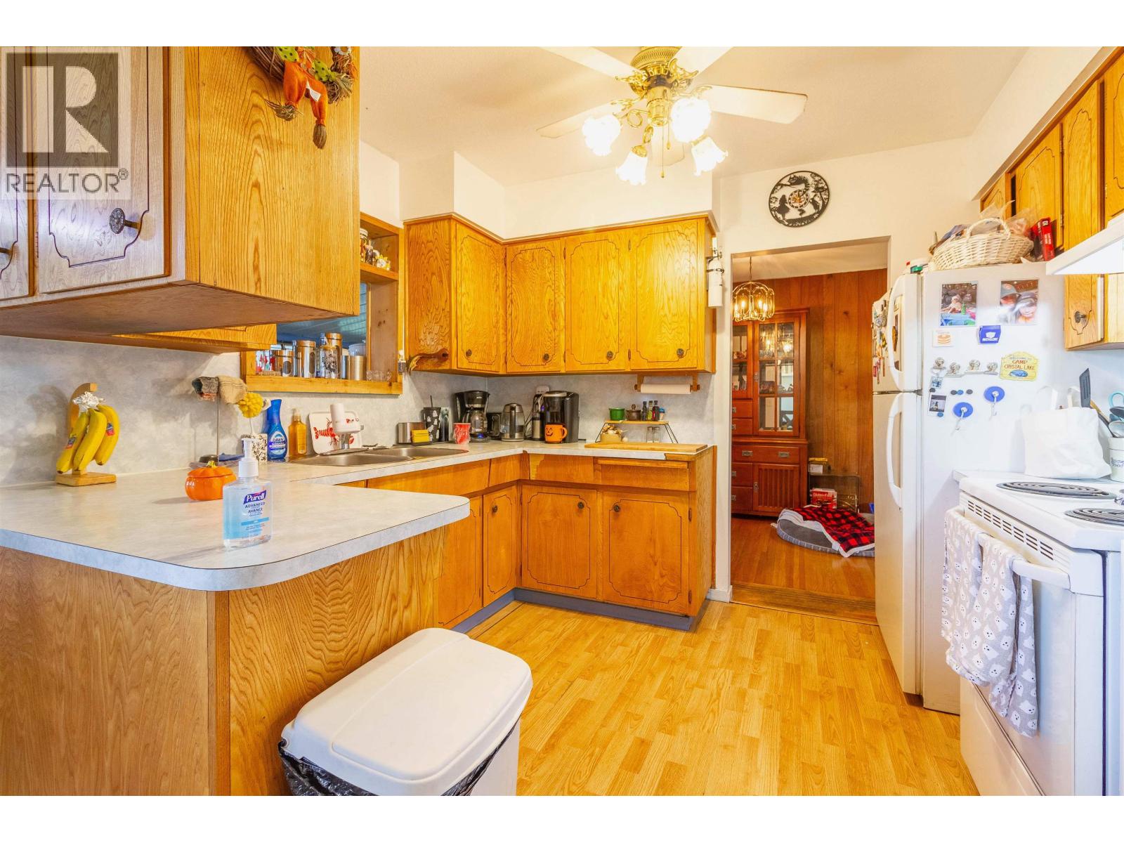 406 Schoolhouse Street, Coquitlam, British Columbia