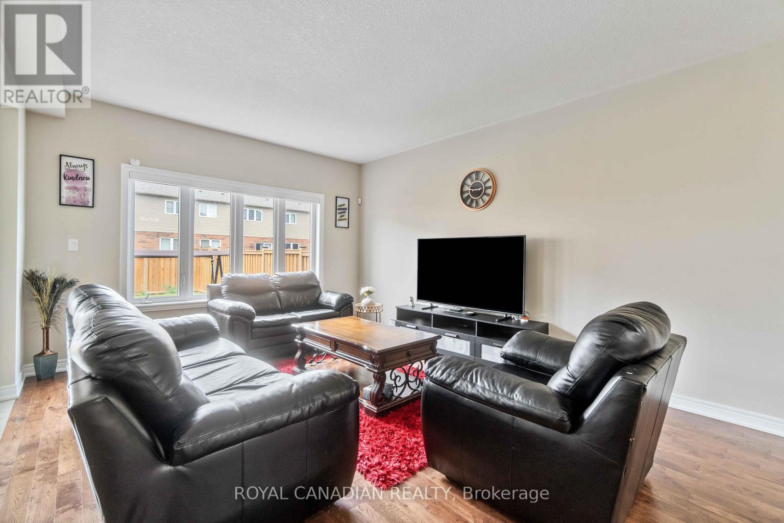 92 Bethune Avenue, Hamilton, Ontario