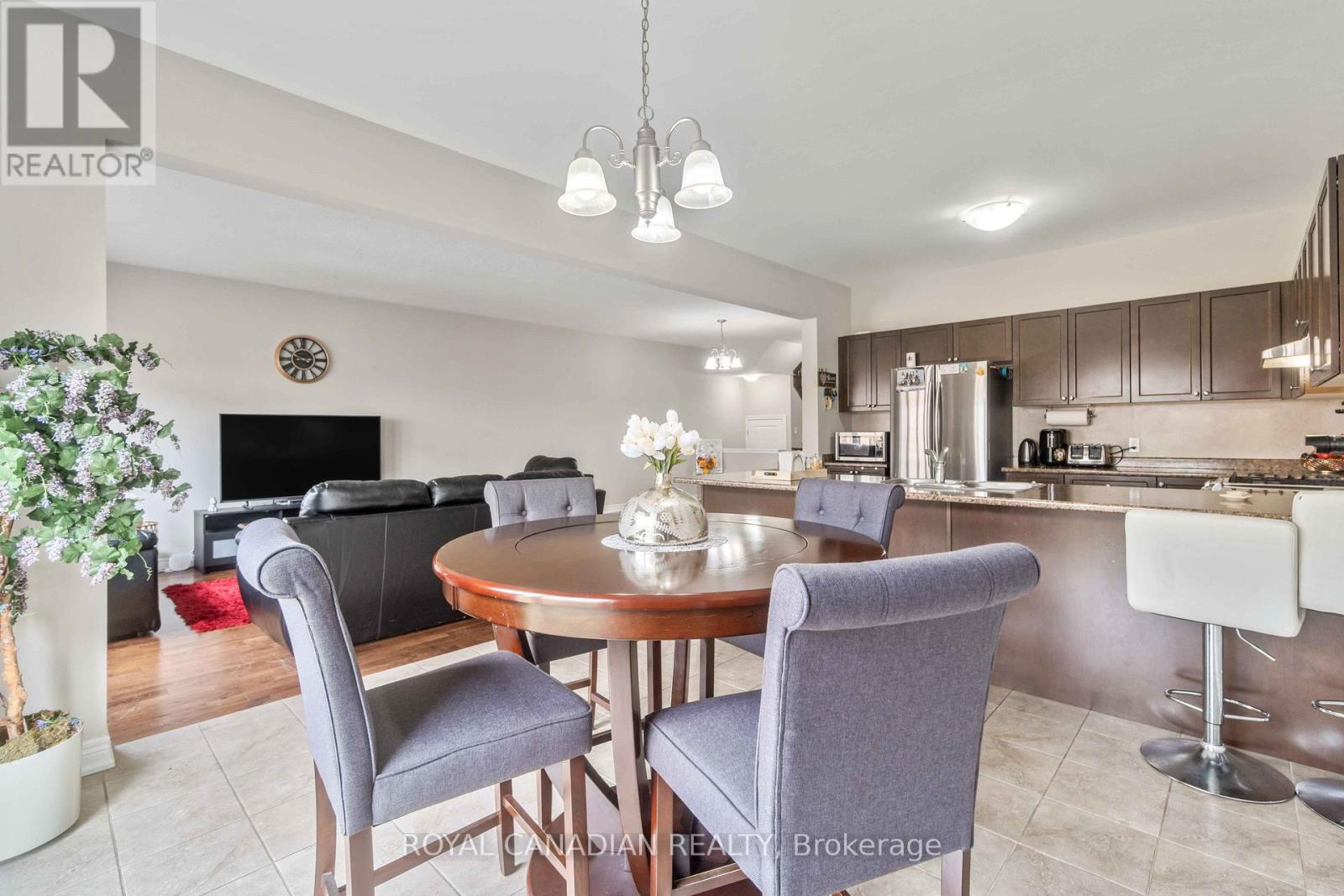 92 Bethune Avenue, Hamilton, Ontario