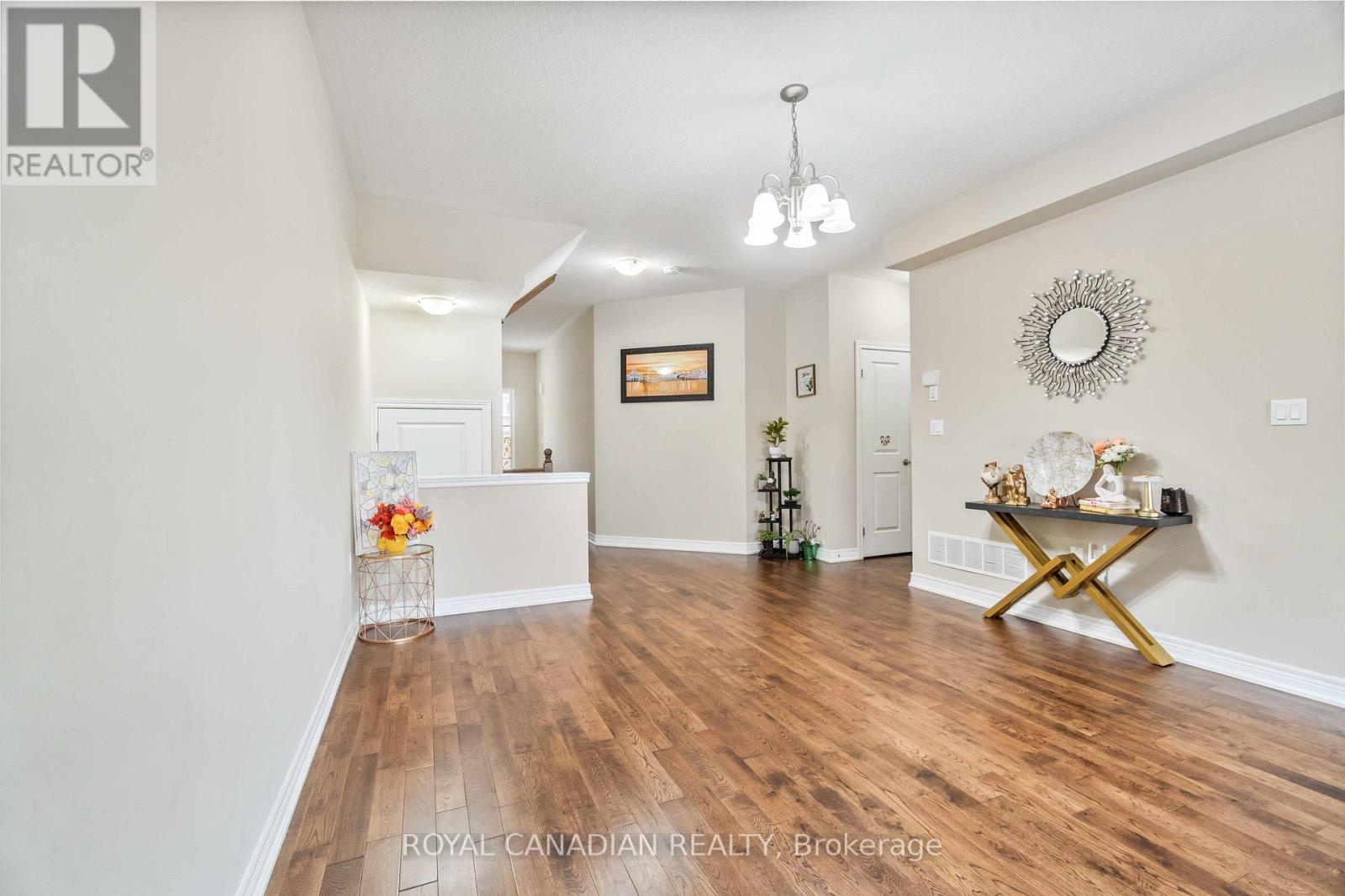 92 Bethune Avenue, Hamilton, Ontario