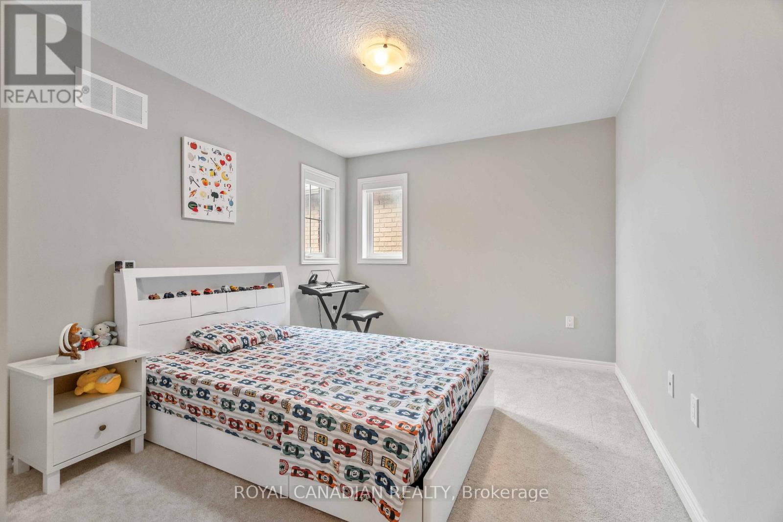 92 Bethune Avenue, Hamilton, Ontario