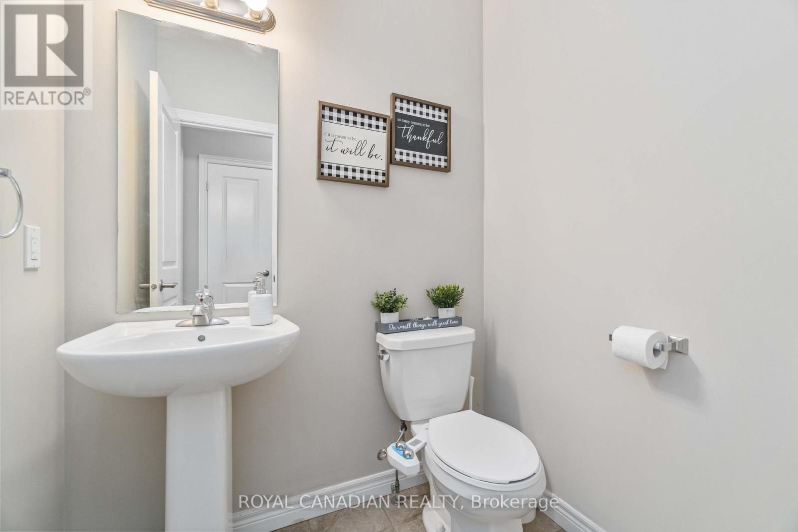 92 Bethune Avenue, Hamilton, Ontario