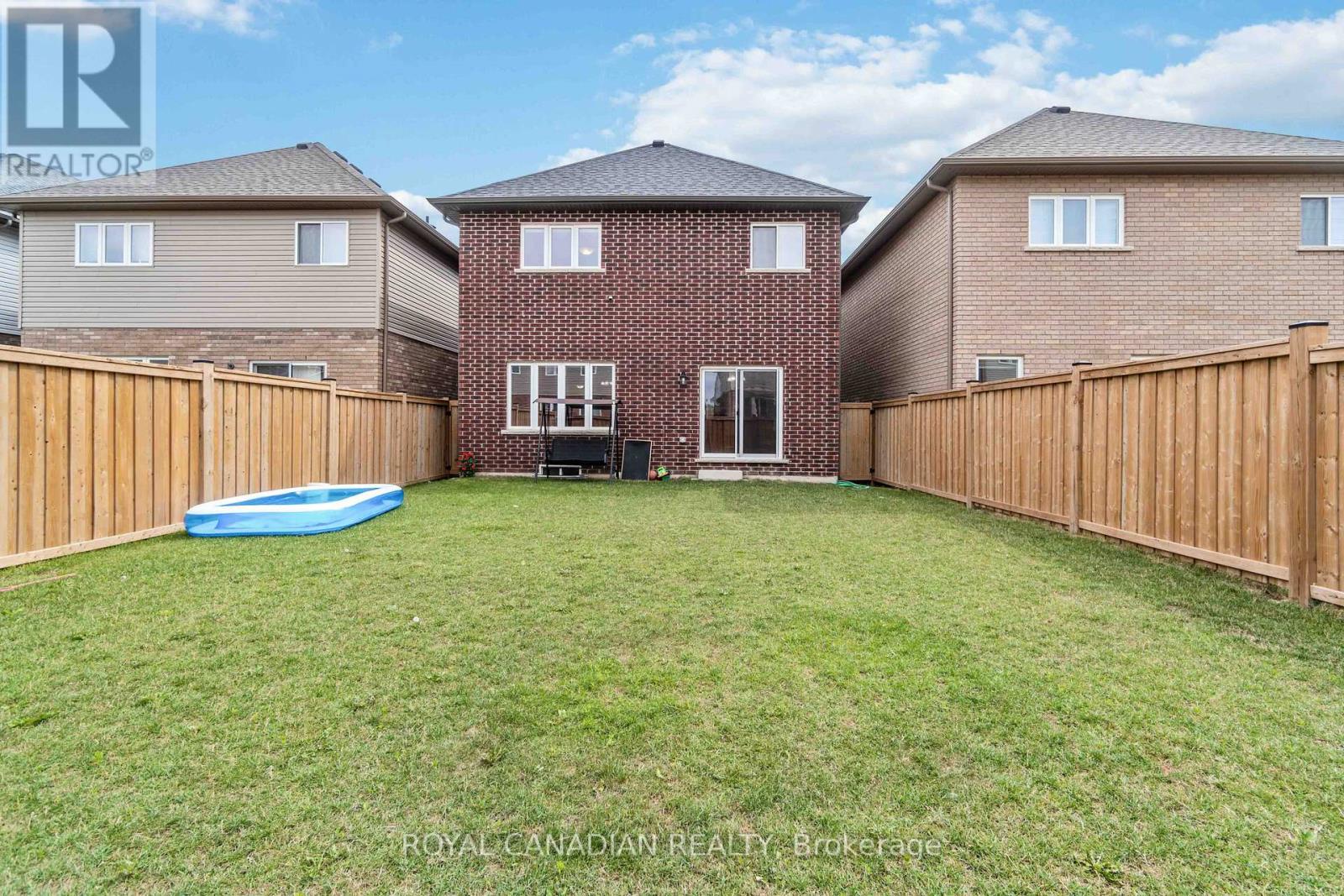 92 Bethune Avenue, Hamilton, Ontario