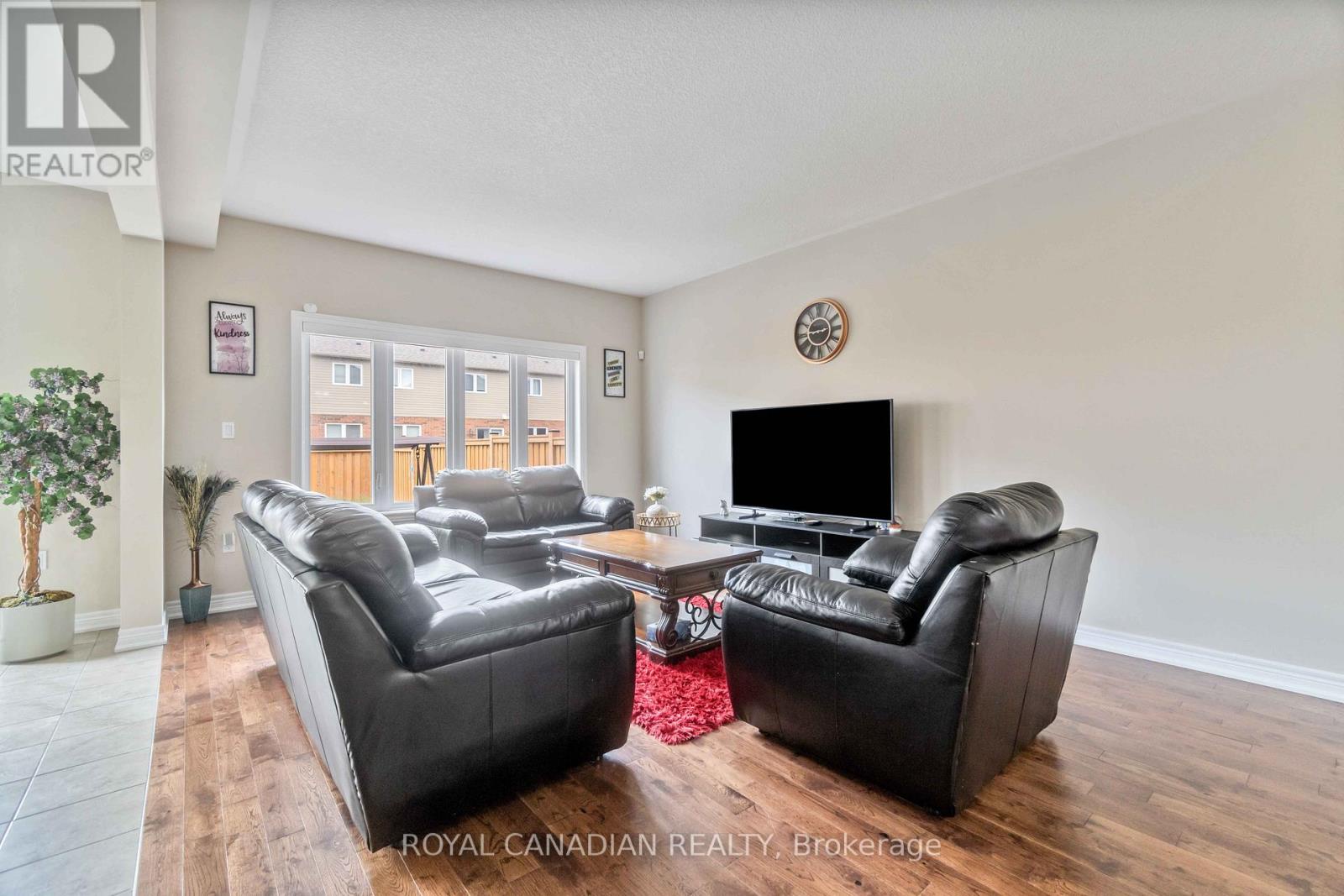 92 Bethune Avenue, Hamilton, Ontario