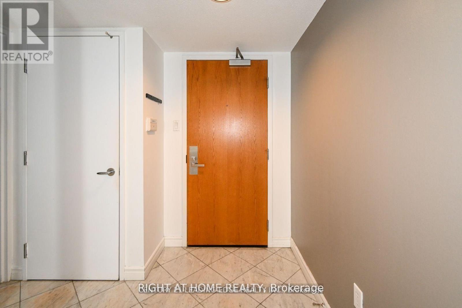 3305 - 38 Elm Street, Toronto (bay Street Corridor), Ontario