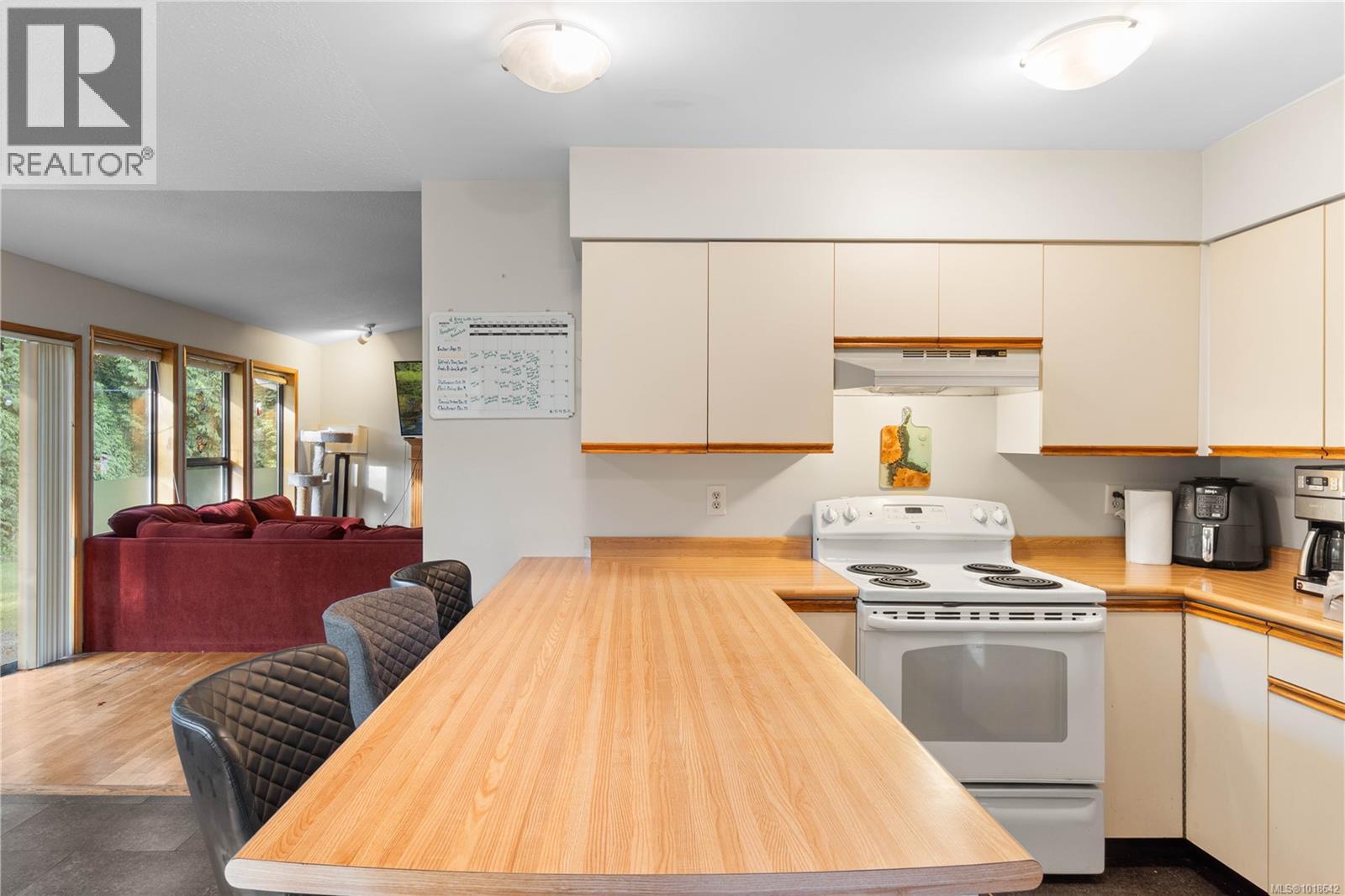 5378 Rutherford Rd, Nanaimo, British Columbia