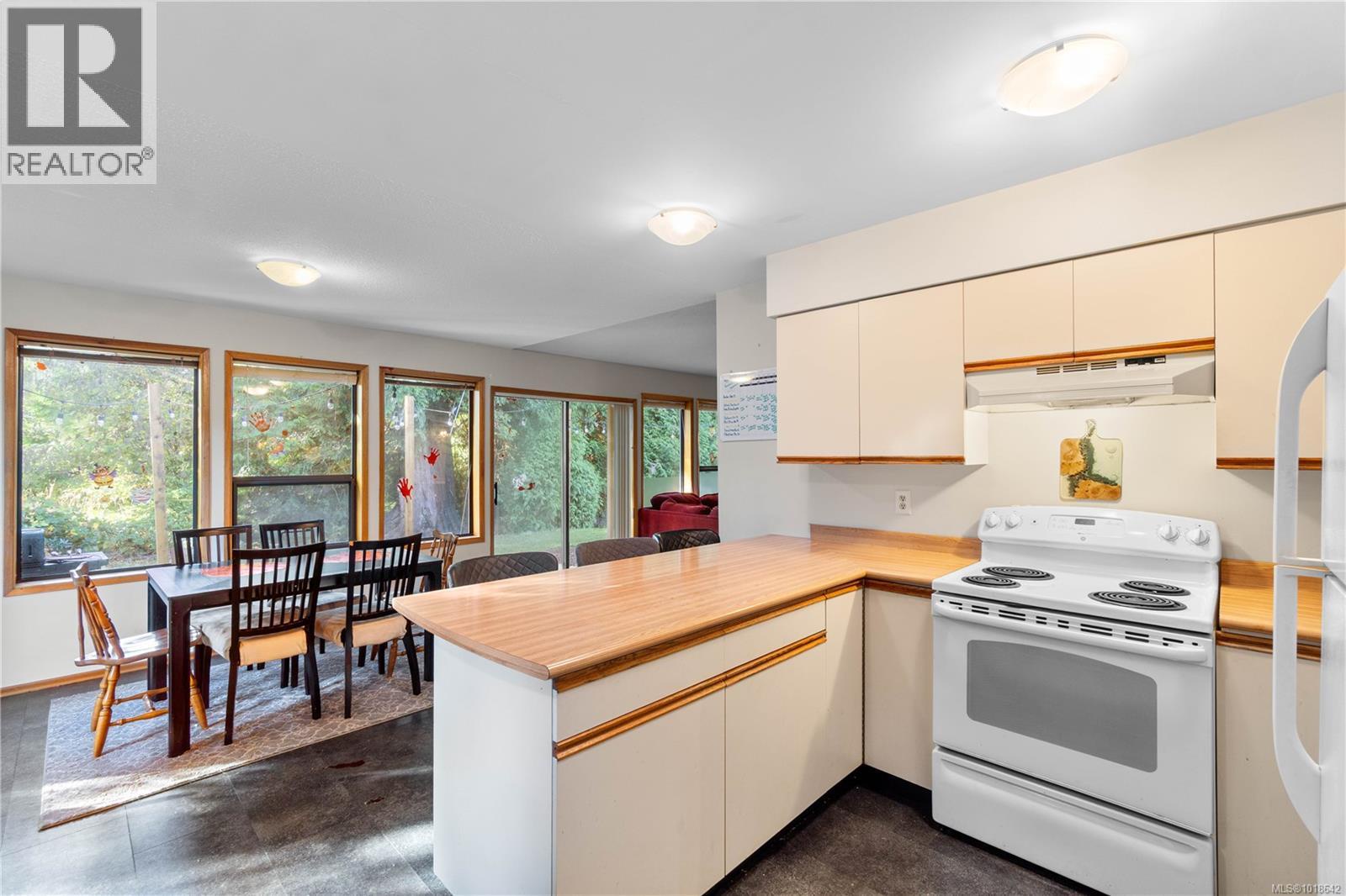 5378 Rutherford Rd, Nanaimo, British Columbia