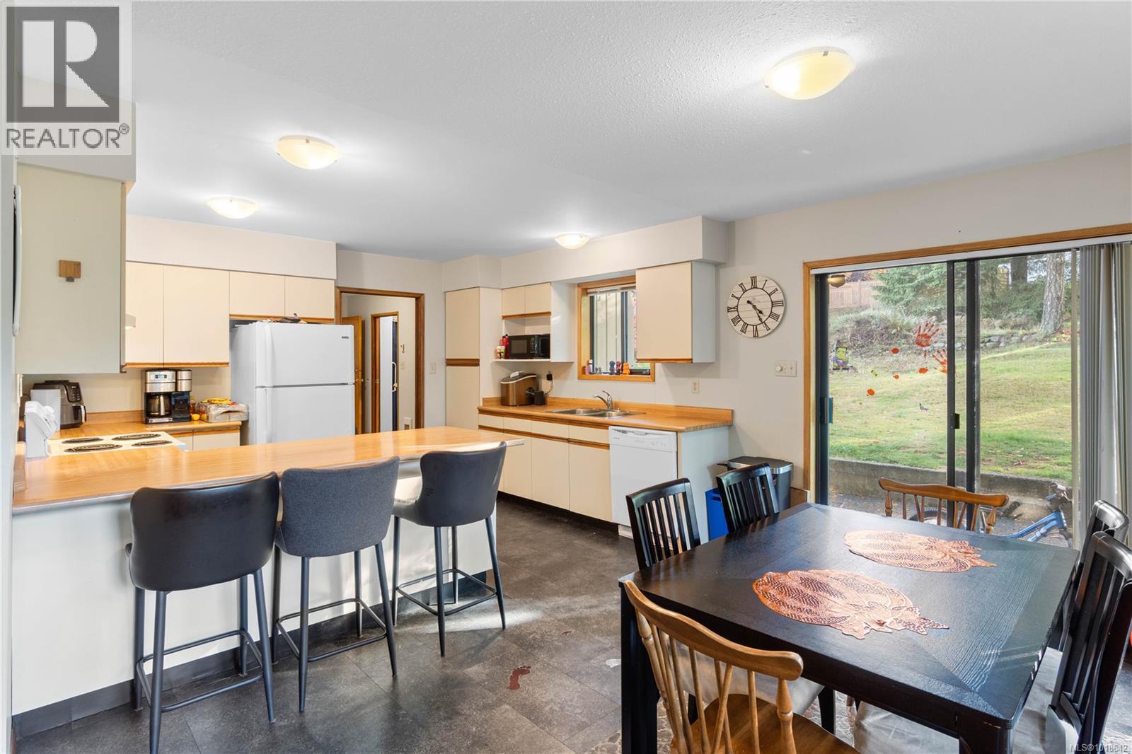 5378 Rutherford Rd, Nanaimo, British Columbia