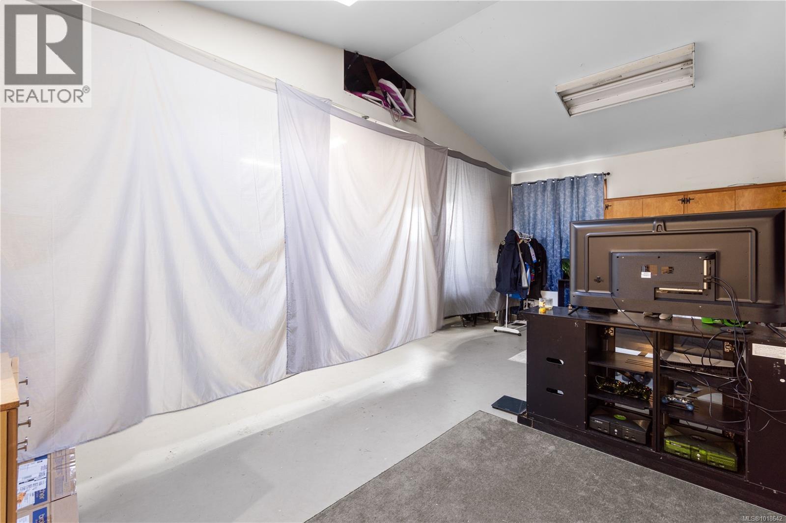 5378 Rutherford Rd, Nanaimo, British Columbia