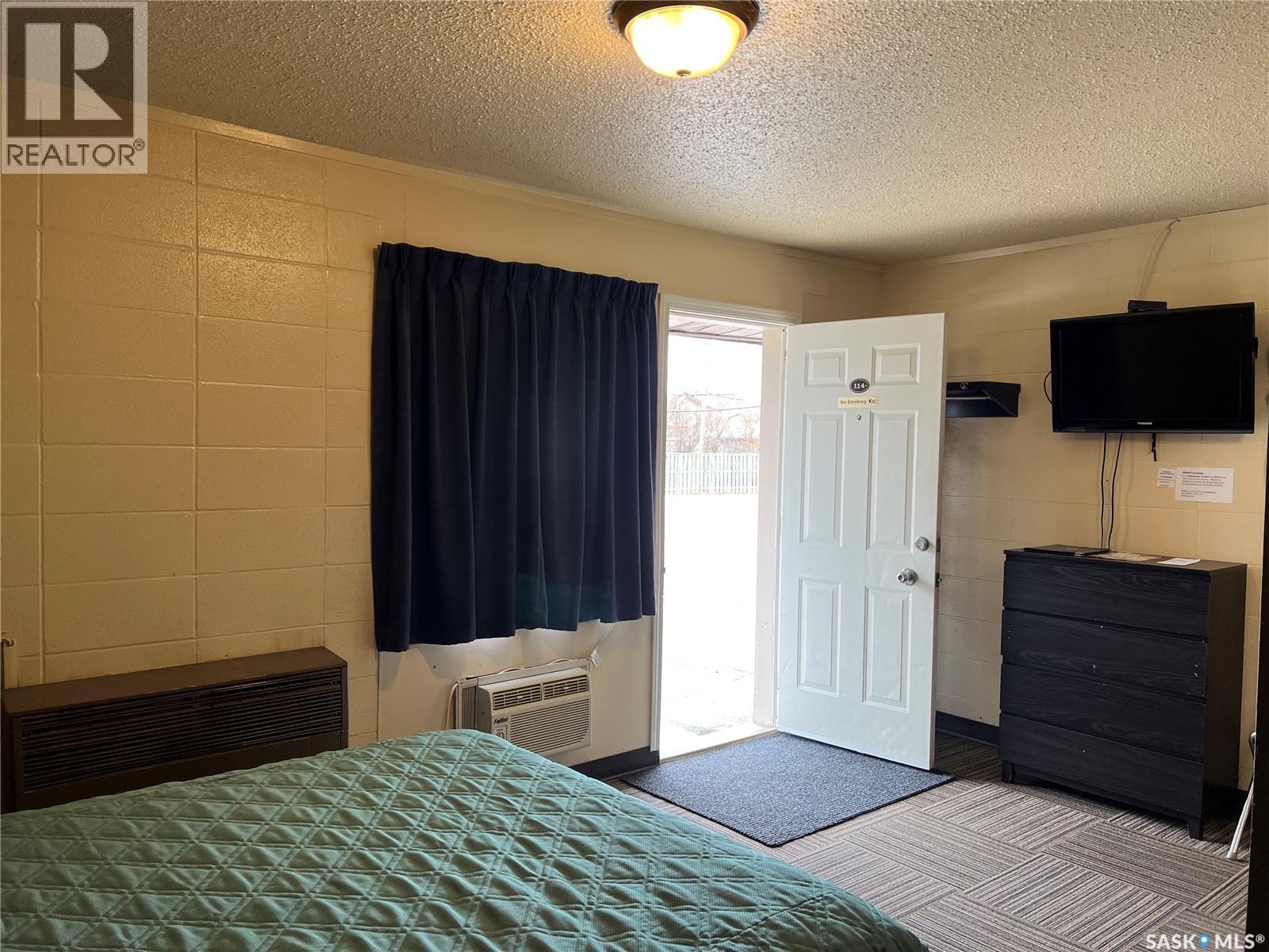 412 9th Street W, Meadow Lake, Saskatchewan