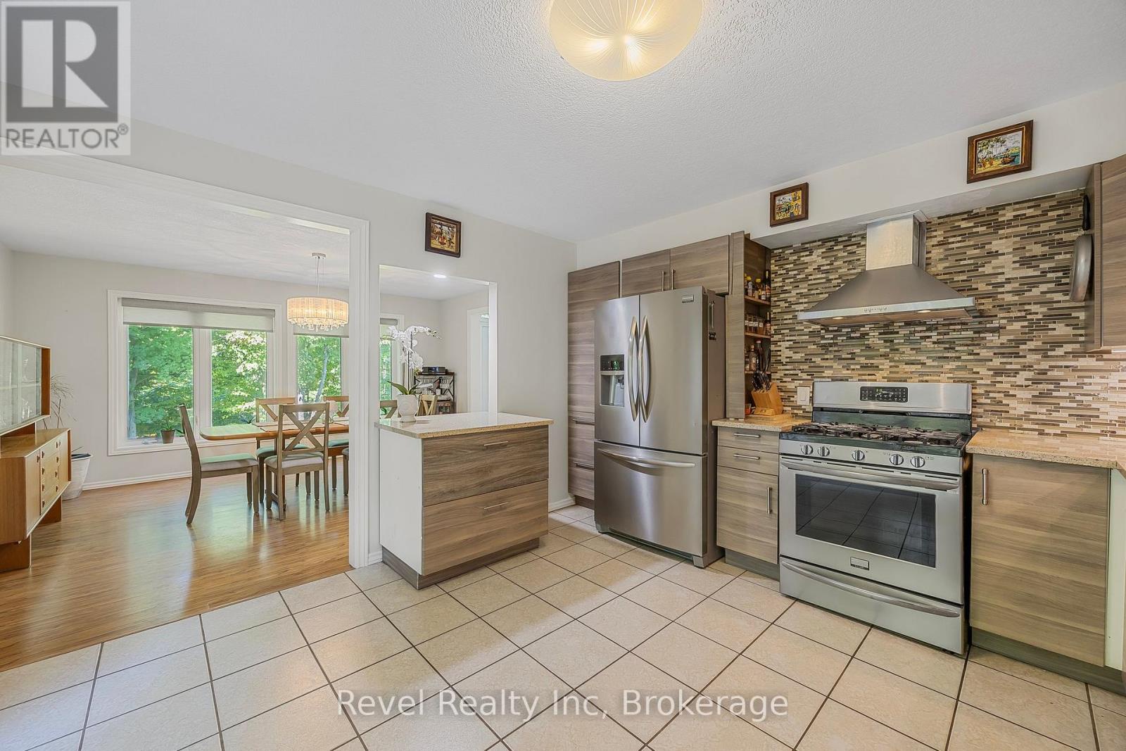 10 Musquake Court, Tiny, Ontario