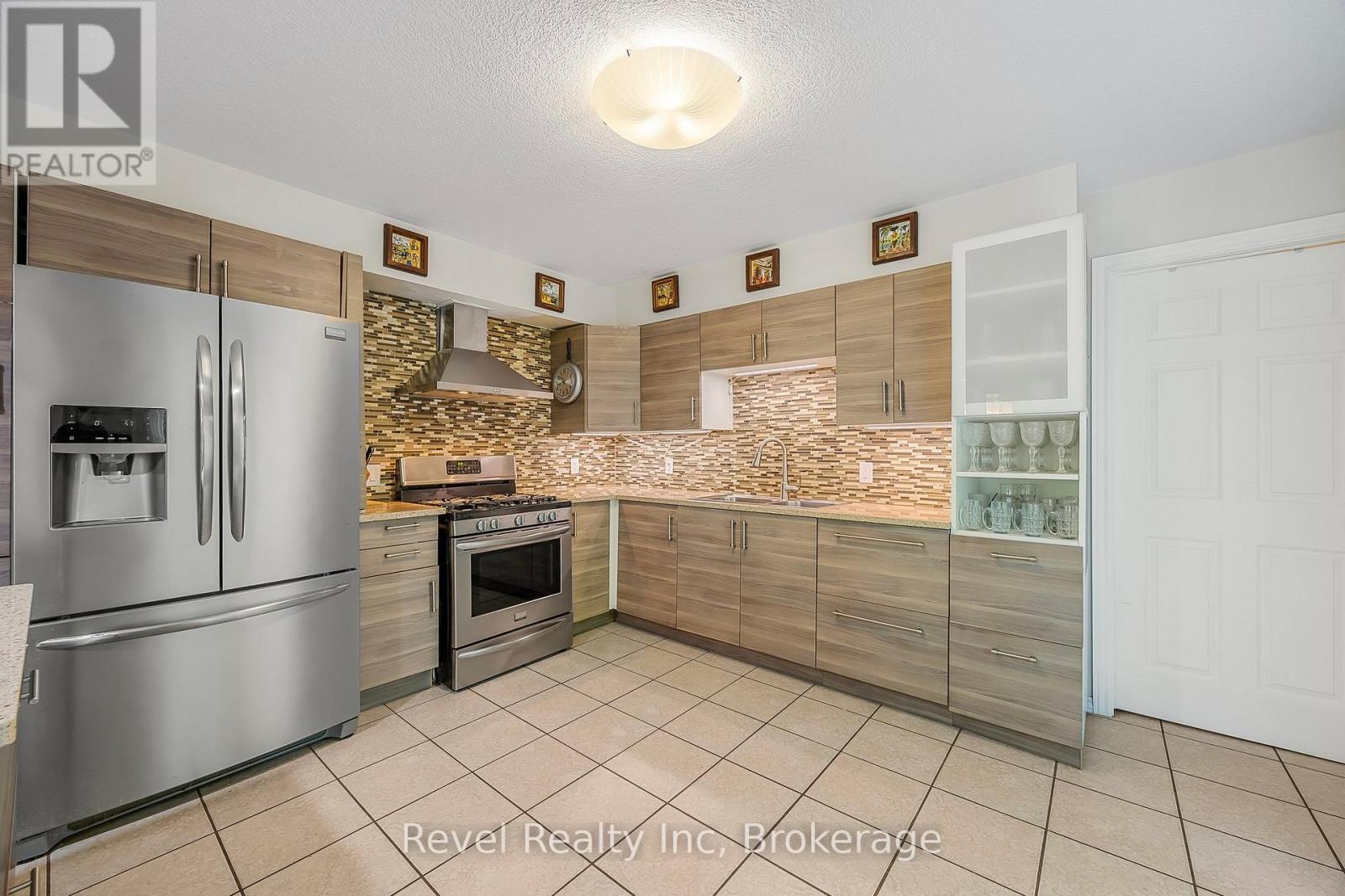 10 Musquake Court, Tiny, Ontario